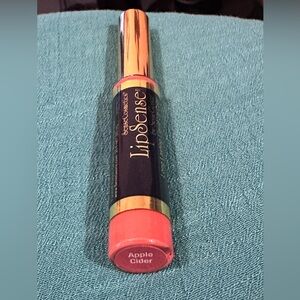 Lipsense lip color